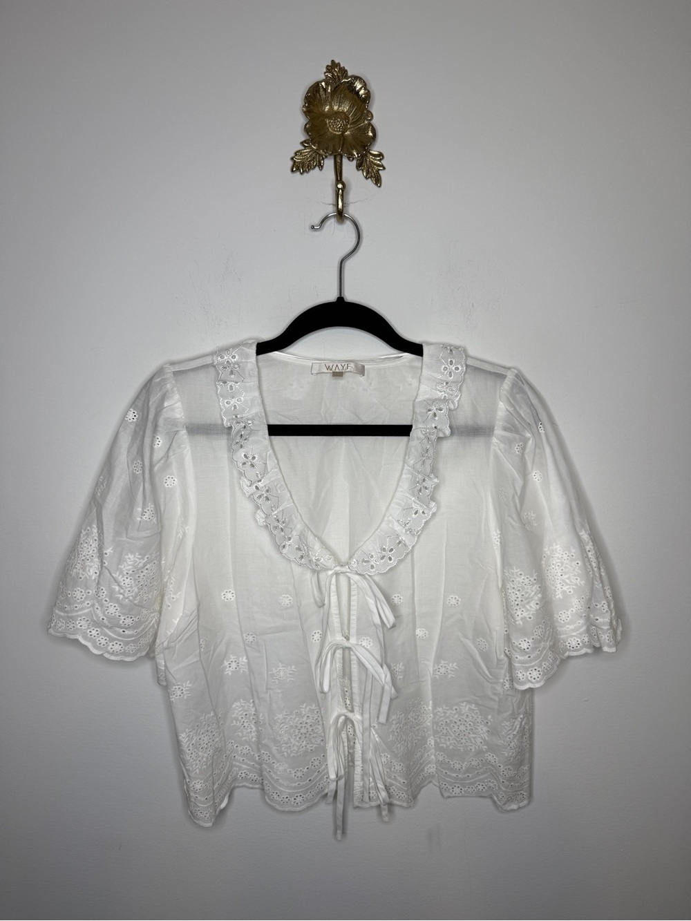WAYF Ruffle Scallop Top M